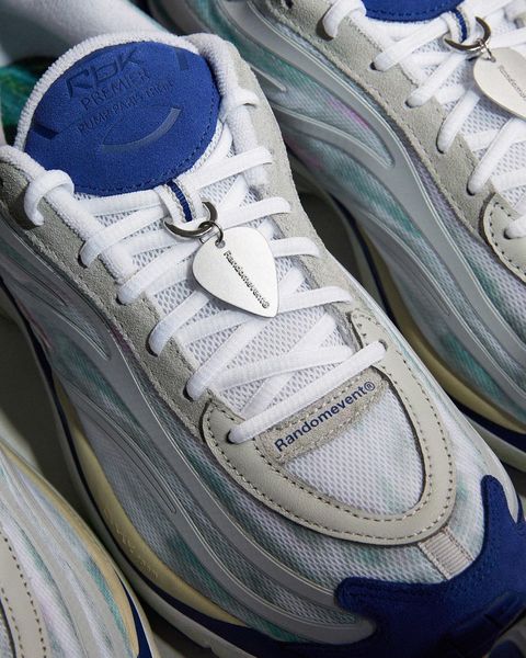 Reebok トレーニングジャケット 青白 Reebok トレーニングジャケット 青白 フィットネス ウーブン